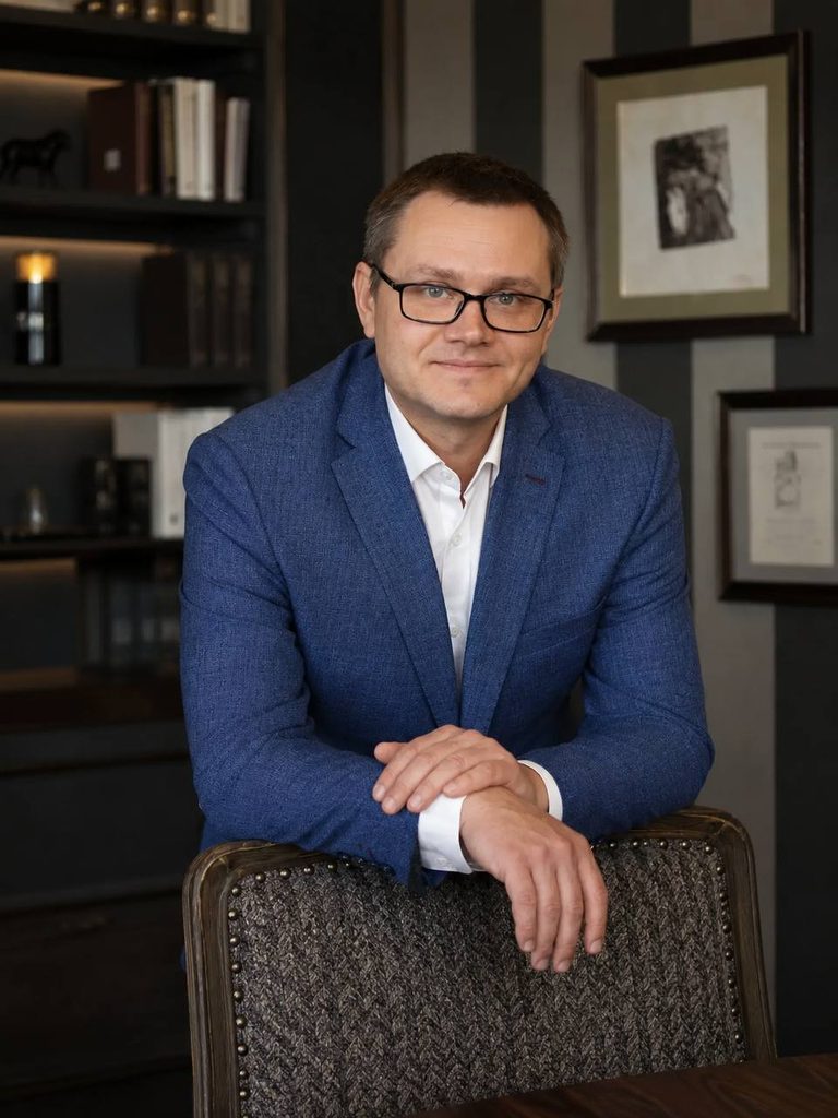Дмитрий Казеннов, Риелтор · юрист